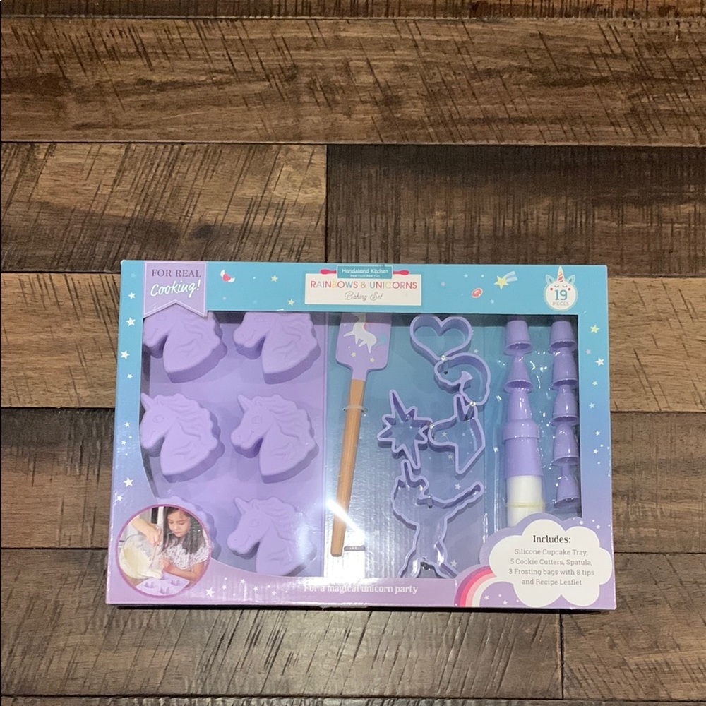 Rainbows & Unicorns Baking Set - Purple